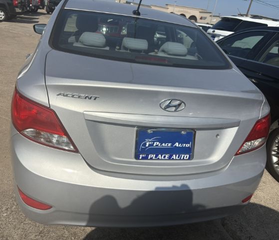 2017 Hyundai Accent SE 4-Door 6A