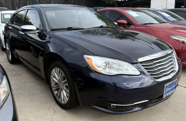 2012 Chrysler 200 Limited