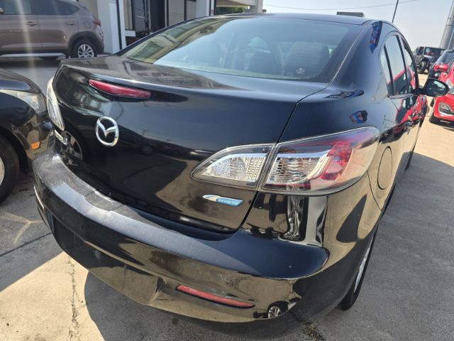 2012 Mazda MAZDA3 i Touring 4-Door