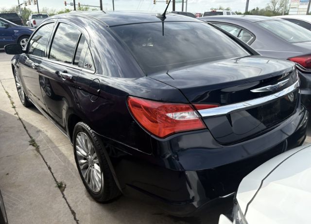 2012 Chrysler 200 Limited