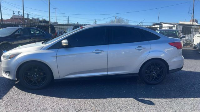 2016 Ford Focus SE Sedan