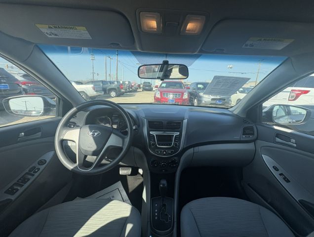 2017 Hyundai Accent SE 4-Door 6A