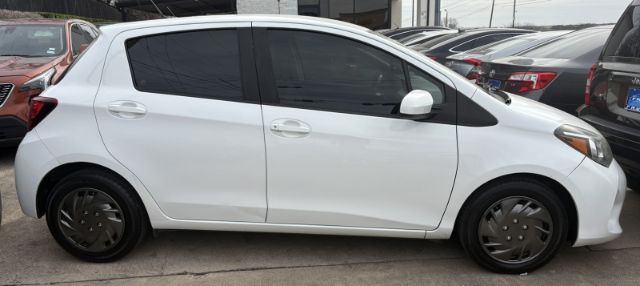 2017 Toyota Yaris L 5-Door AT