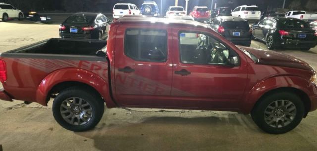 2012 Nissan Frontier S Crew Cab 2WD