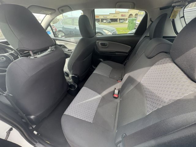 2017 Toyota Yaris L 5-Door AT