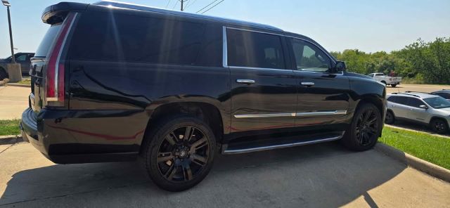 2015 Cadillac Escalade ESV 2WD Luxury