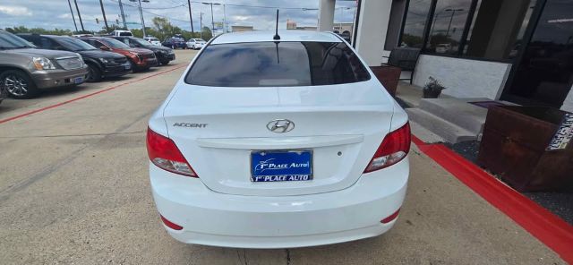 2017 Hyundai Accent SE 4-Door 6A