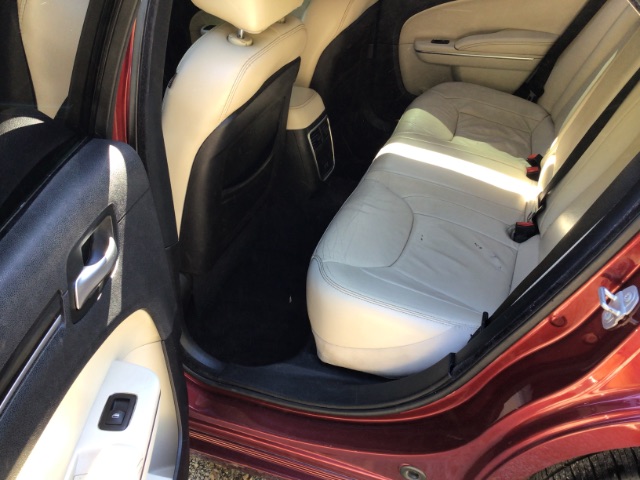 2016 Chrysler 300 Limited RWD