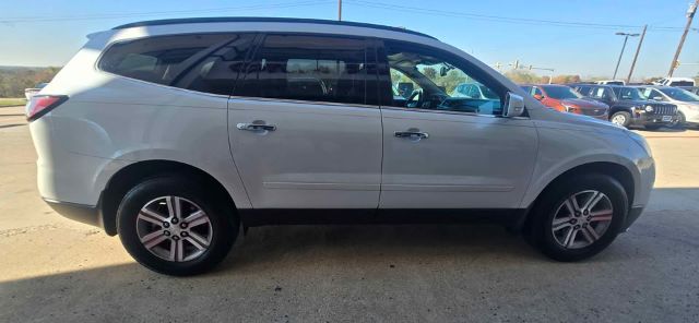 2017 Chevrolet Traverse 2LT FWD