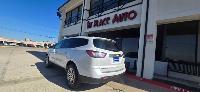 2017 Chevrolet Traverse 2LT FWD