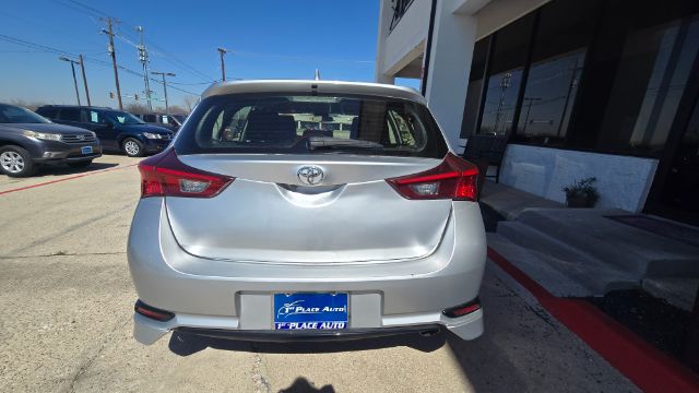 2017 Toyota Corolla iM 6M